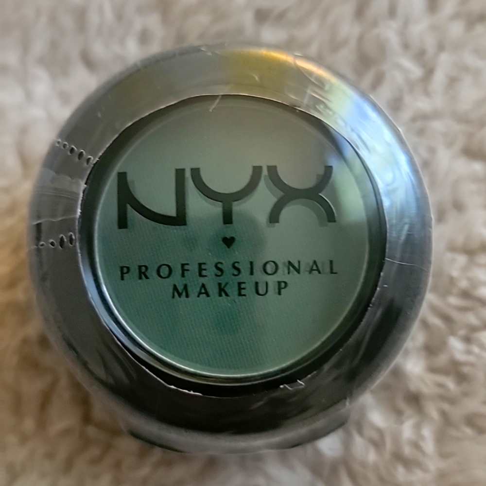 NYX KUSH SHADOW
